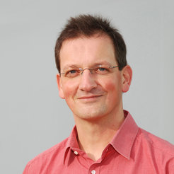 Dr. Sebastian Leidel